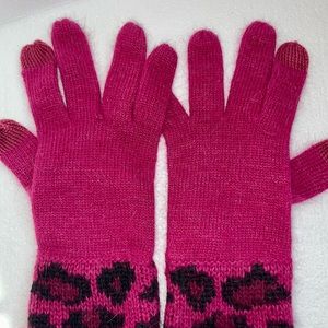 Coach Cranberry Pink Angora
Touch Gloves